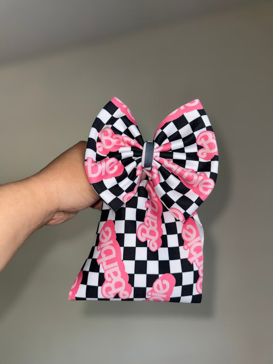 Checkered barb bow