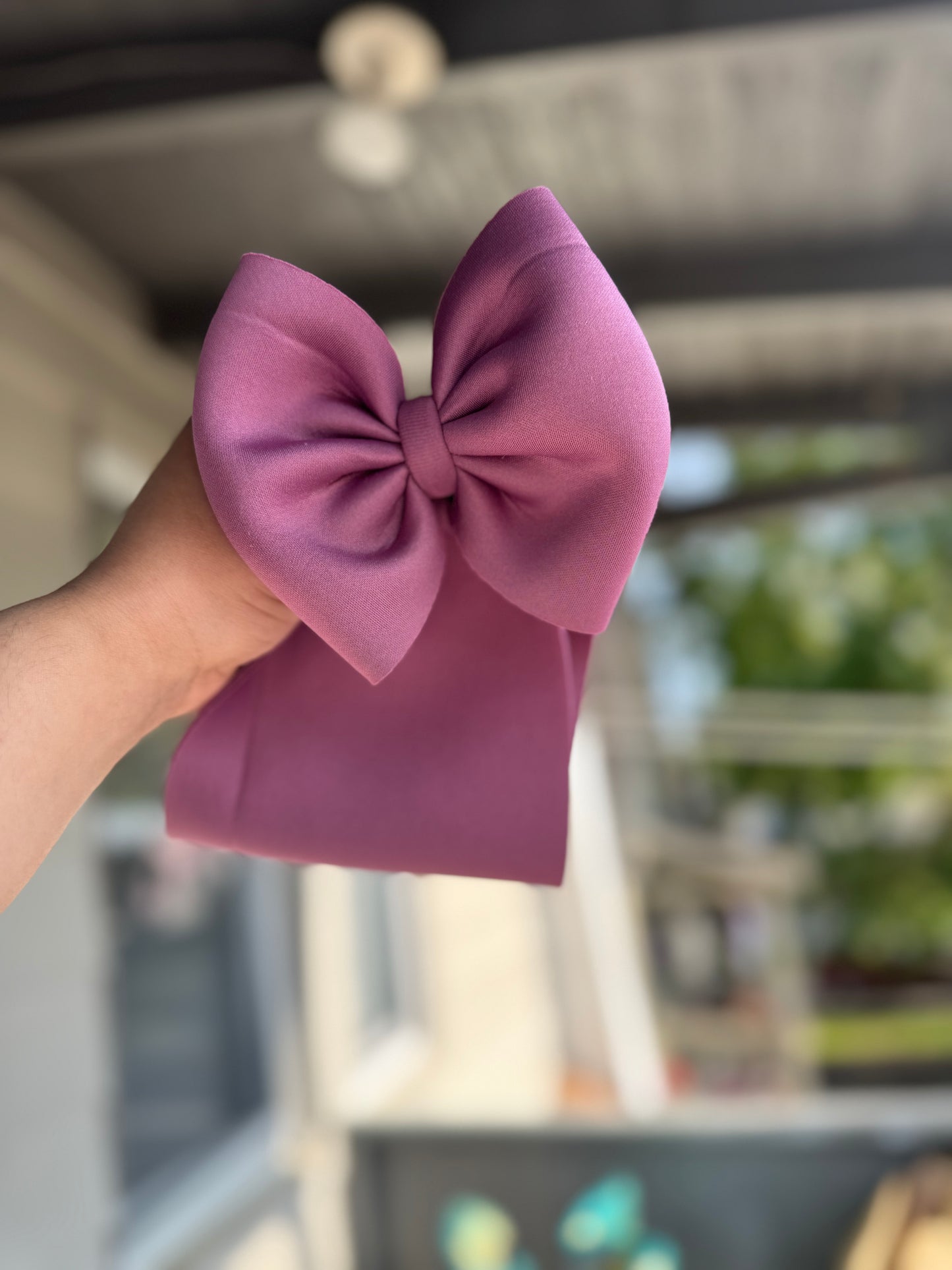 Plum puff bow