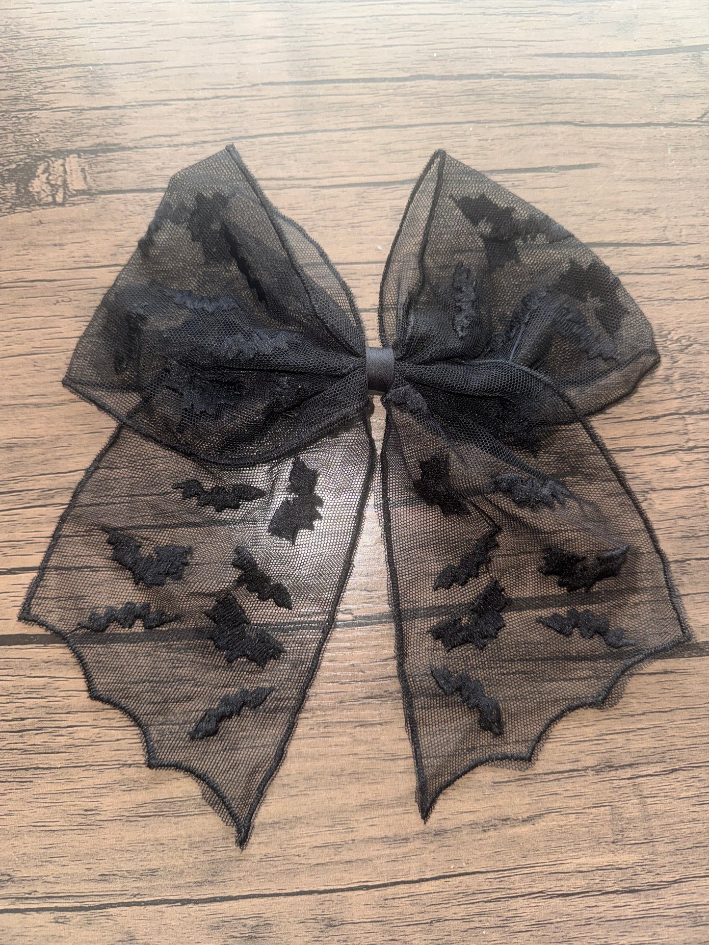 Mesh bat sailor