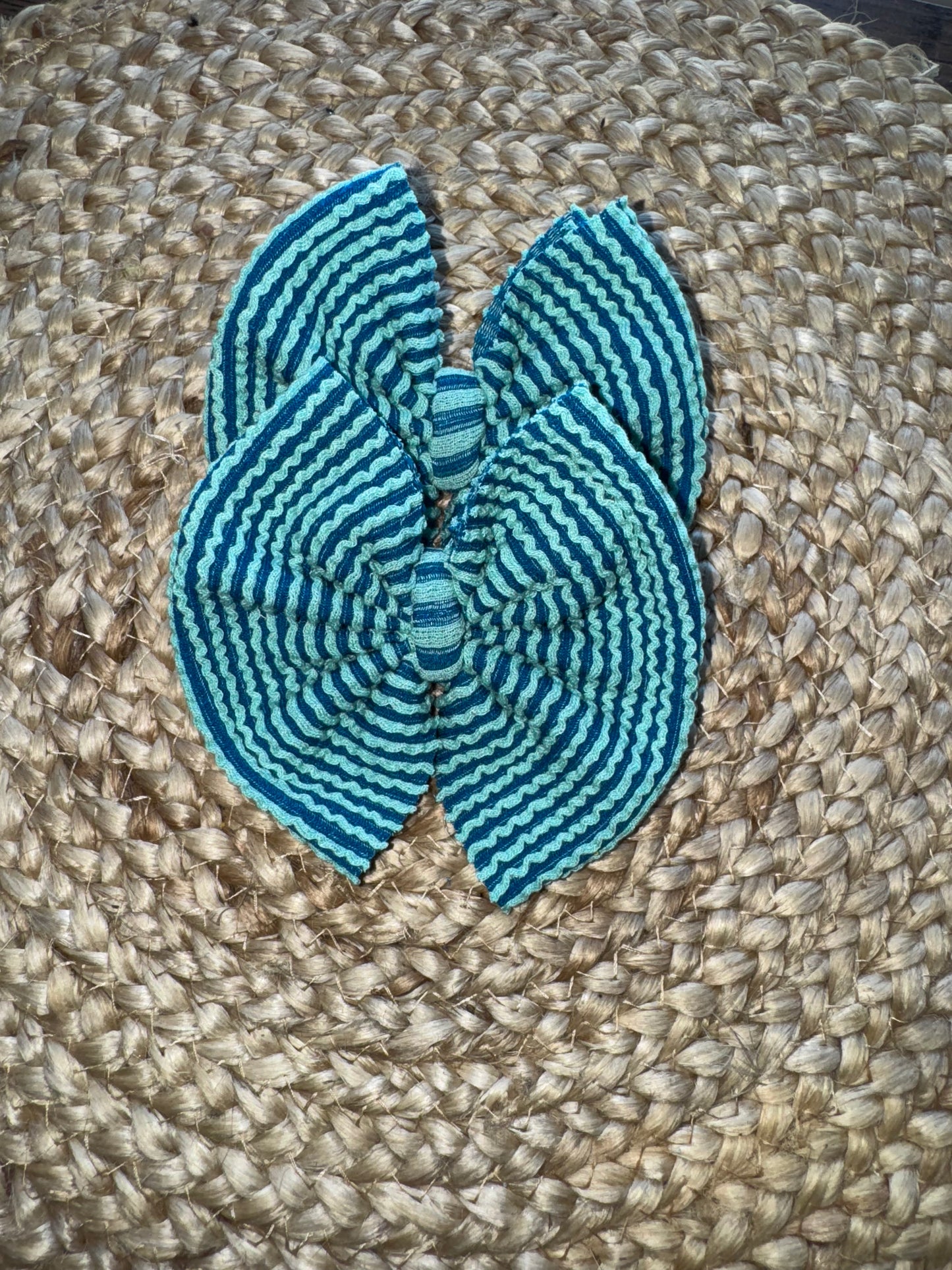 Turquoise waved bow