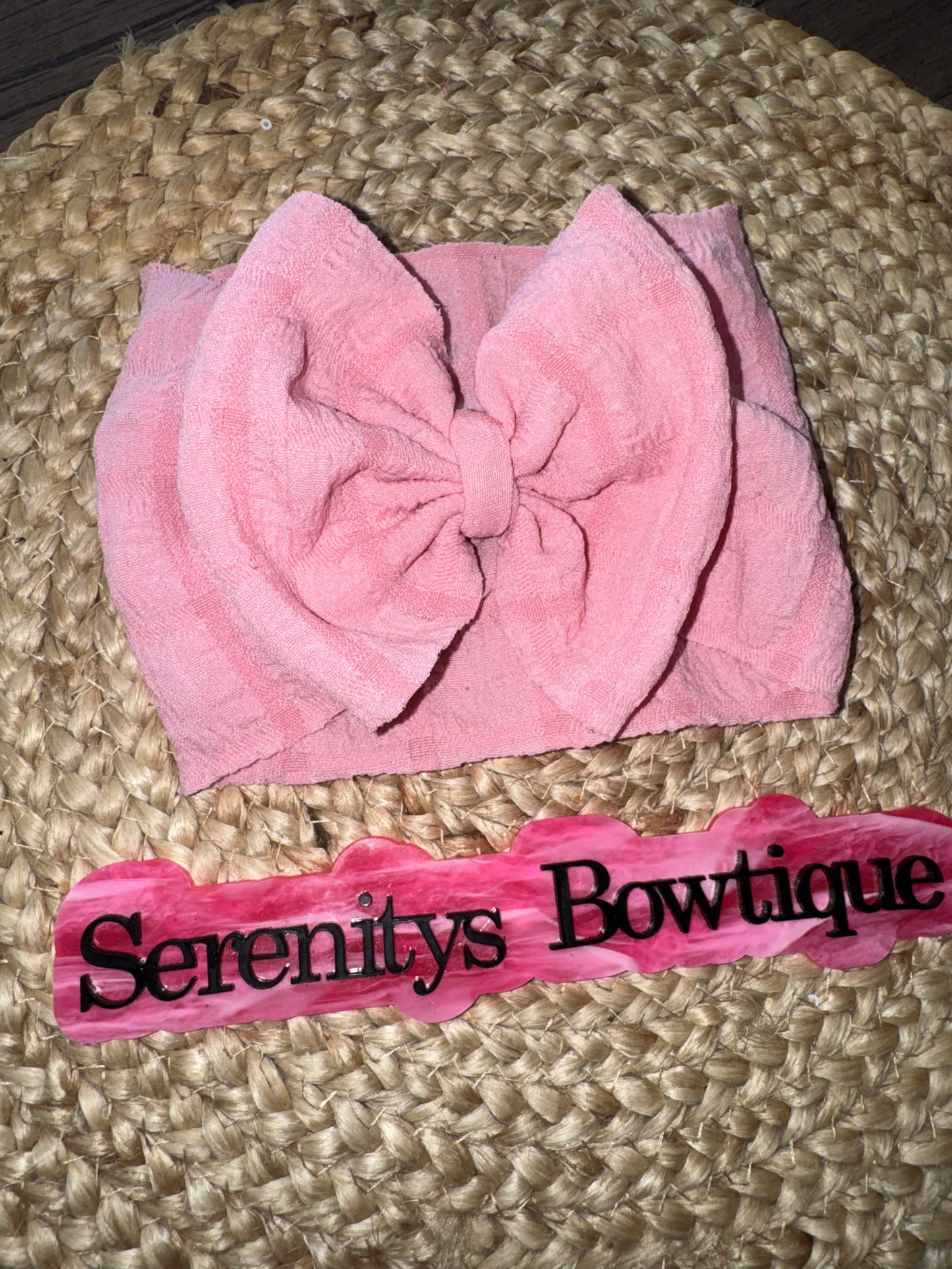 Pink popcorn bow