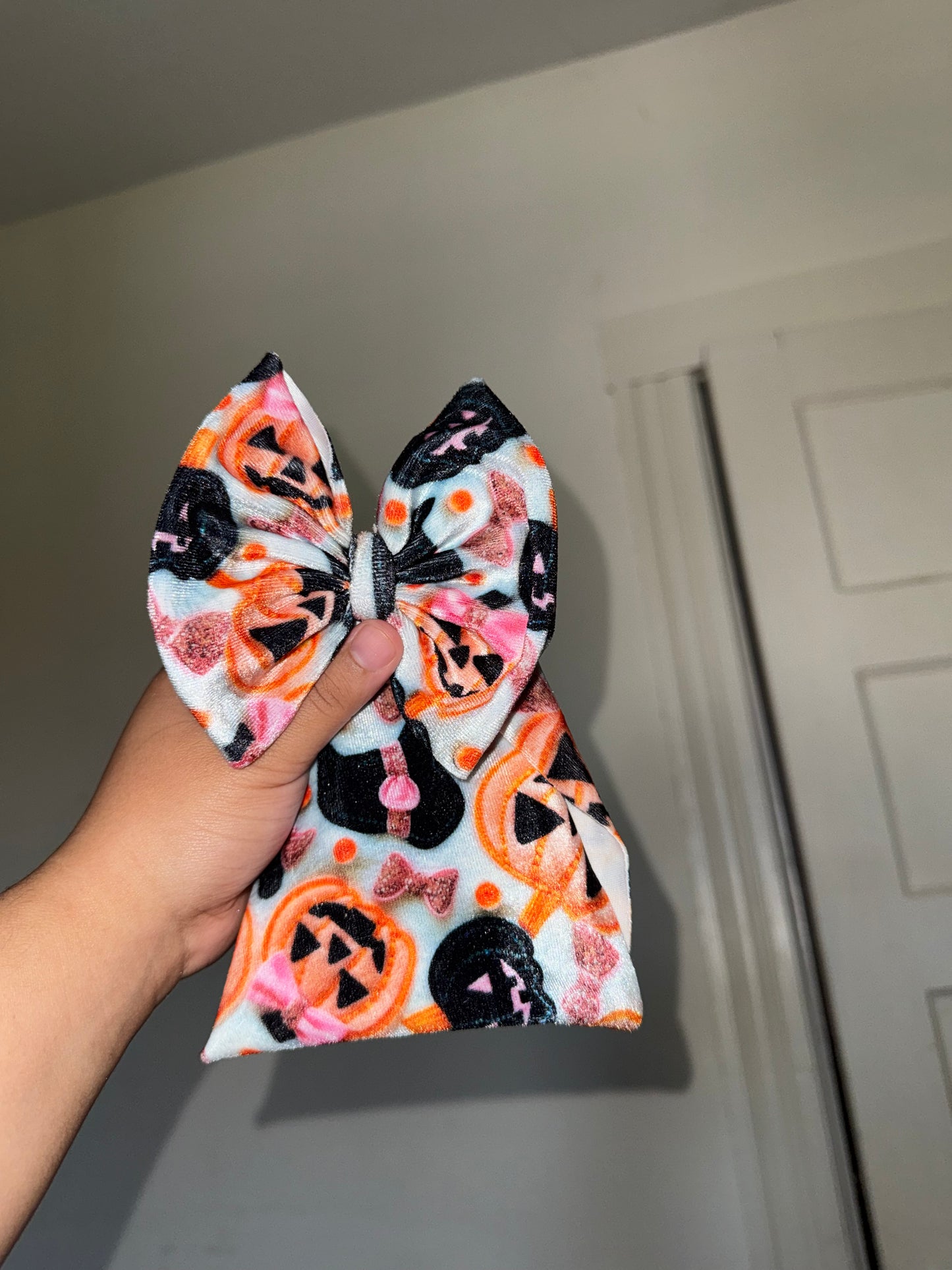 Spooky pumpkin velvet bow