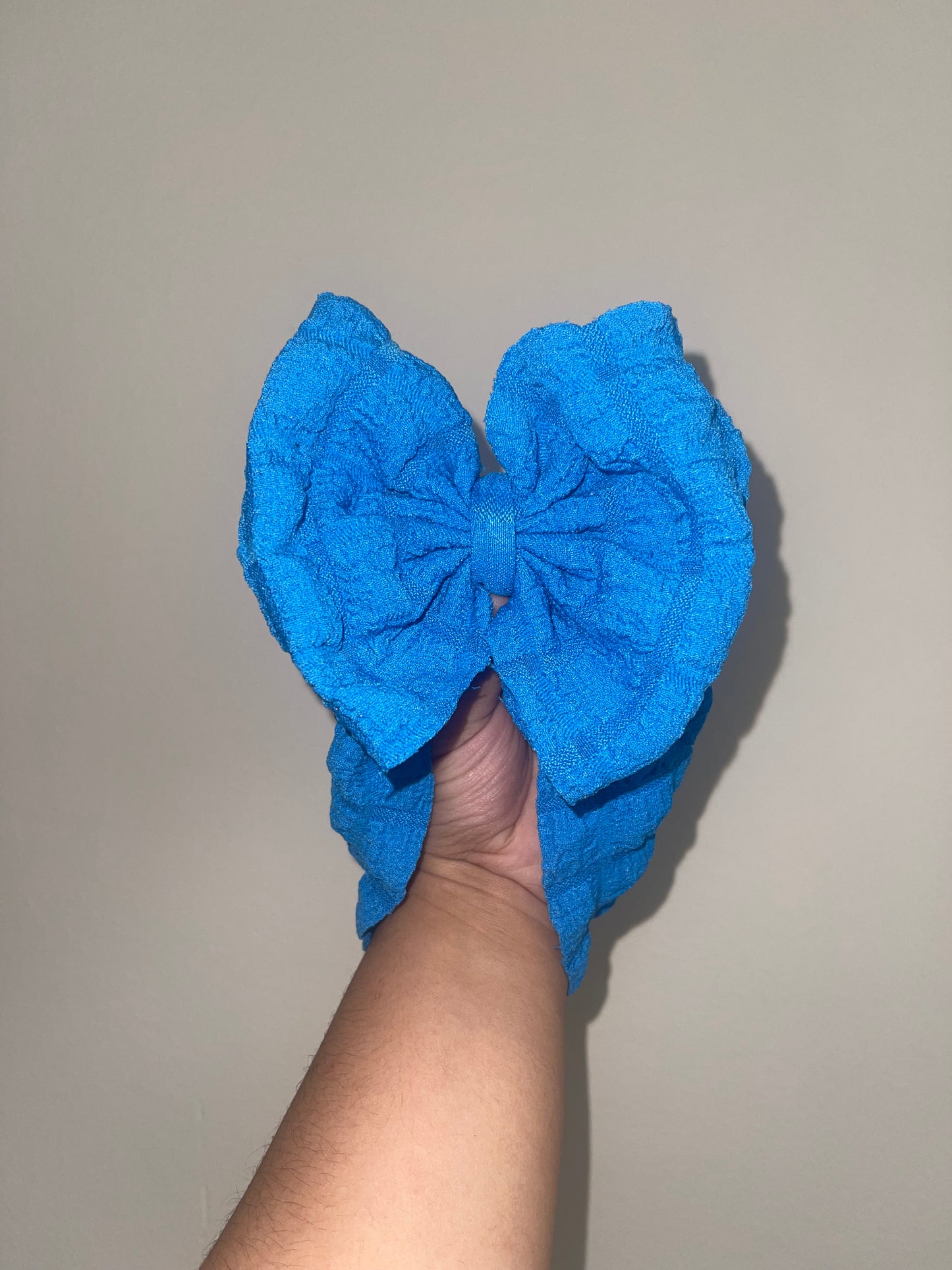 Blue popcorn bow