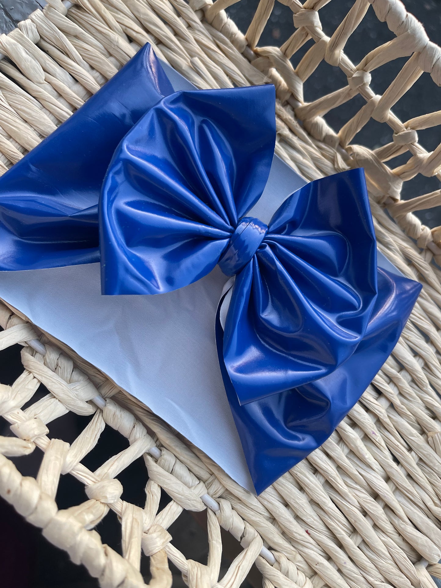 Shiny royal blue pleather bow