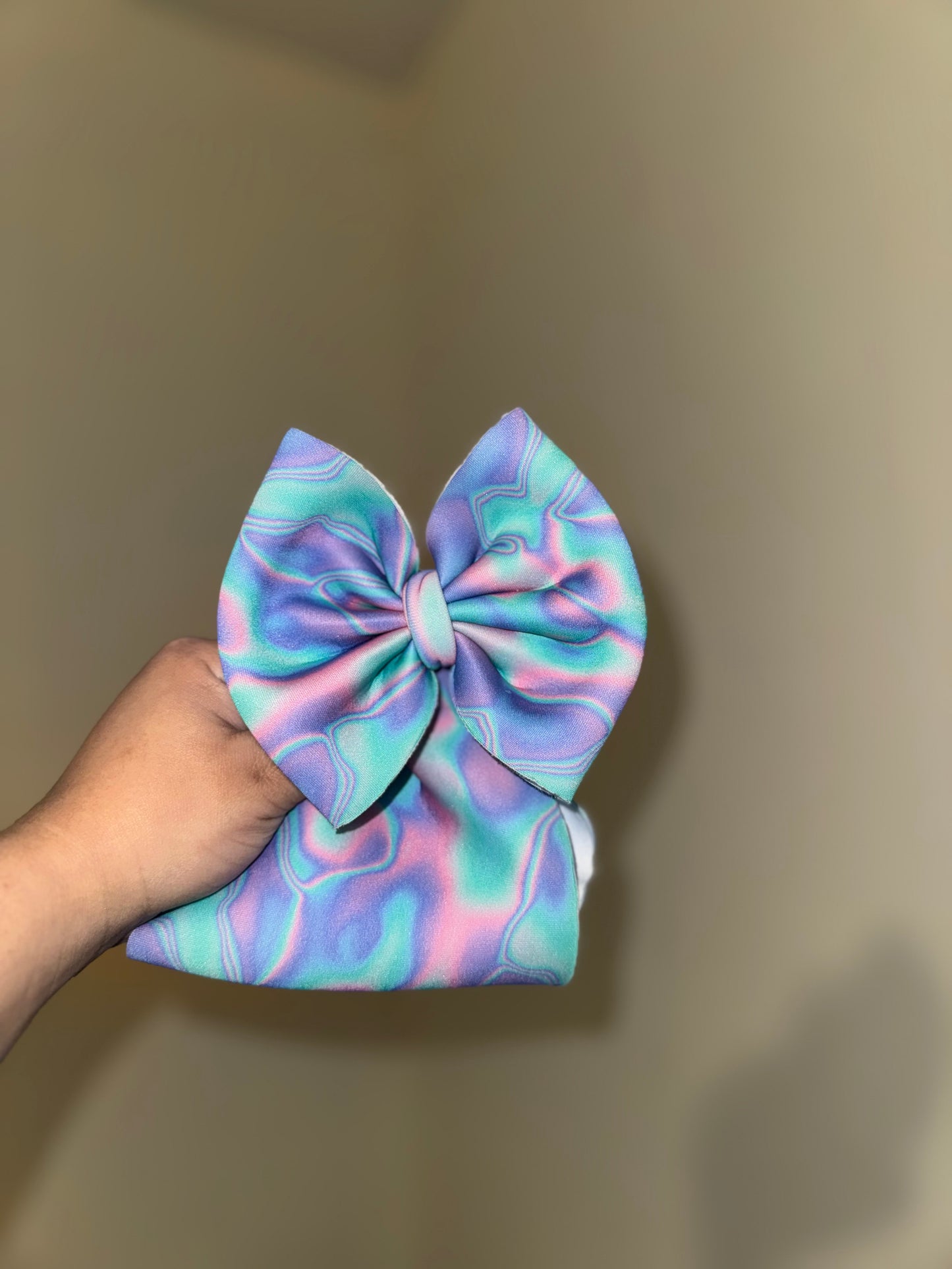 Neon flow puff bow
