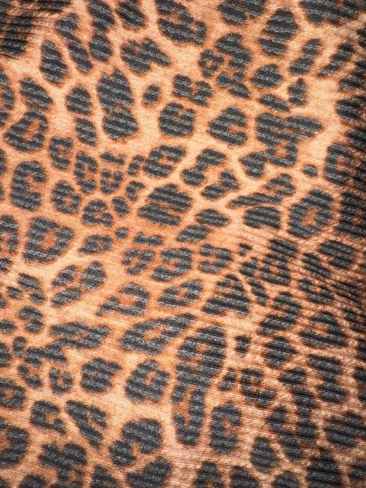 Leopard waved bow