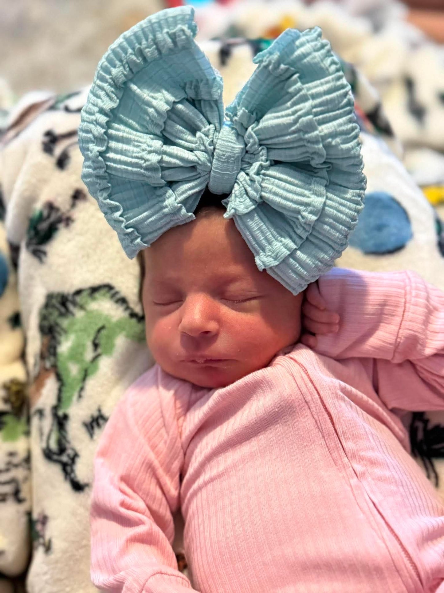 Green ruffle bow