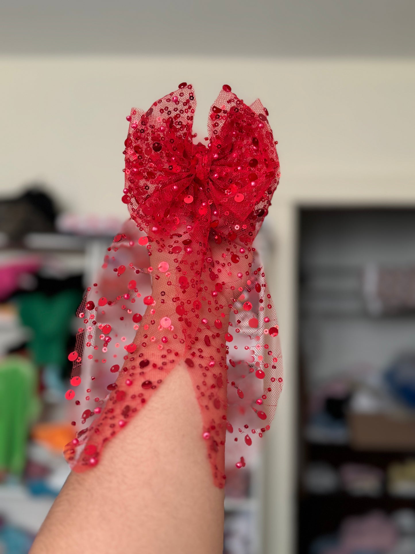 Red Pearl sequins mesh bow