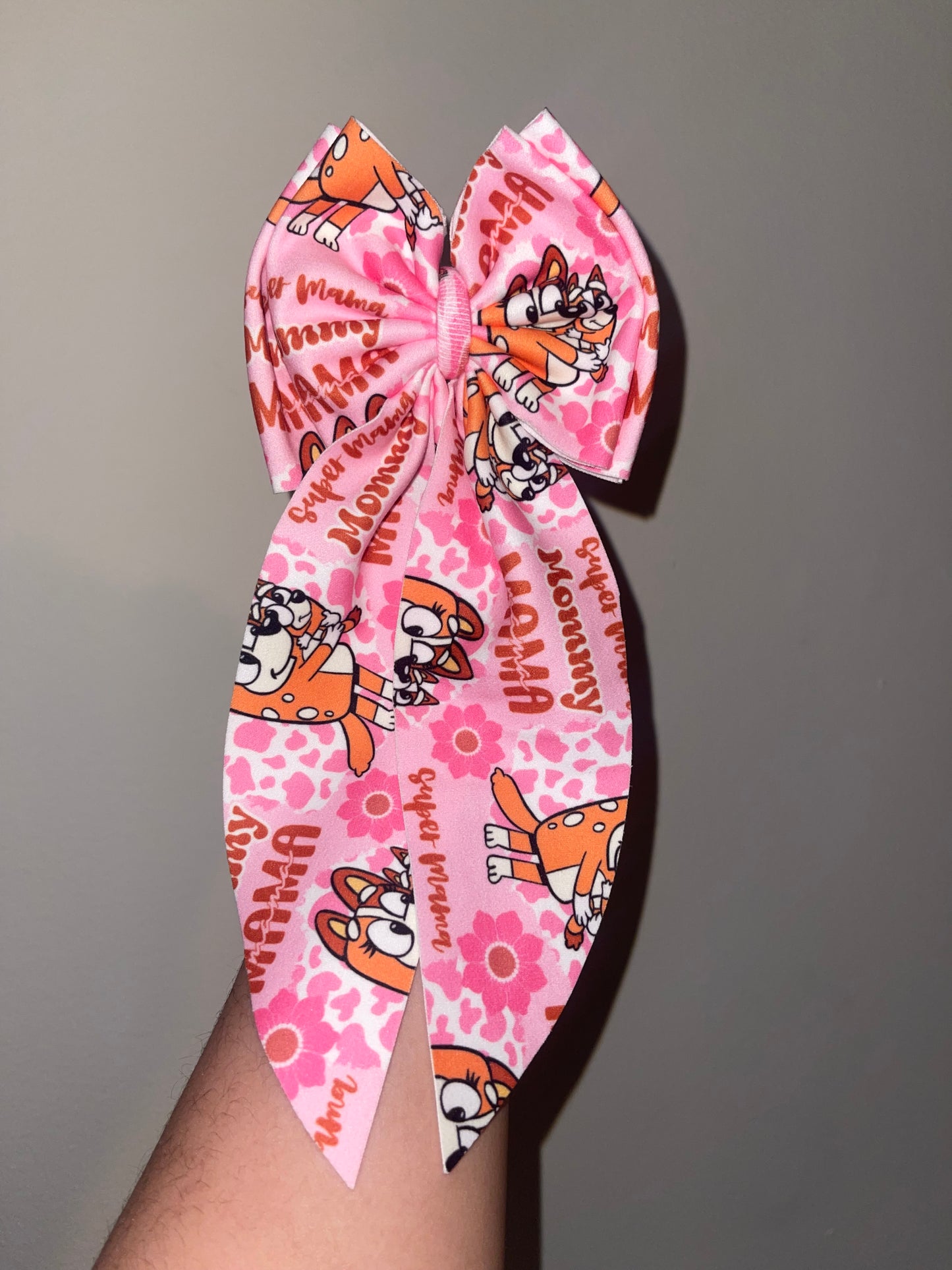 Super mom bow