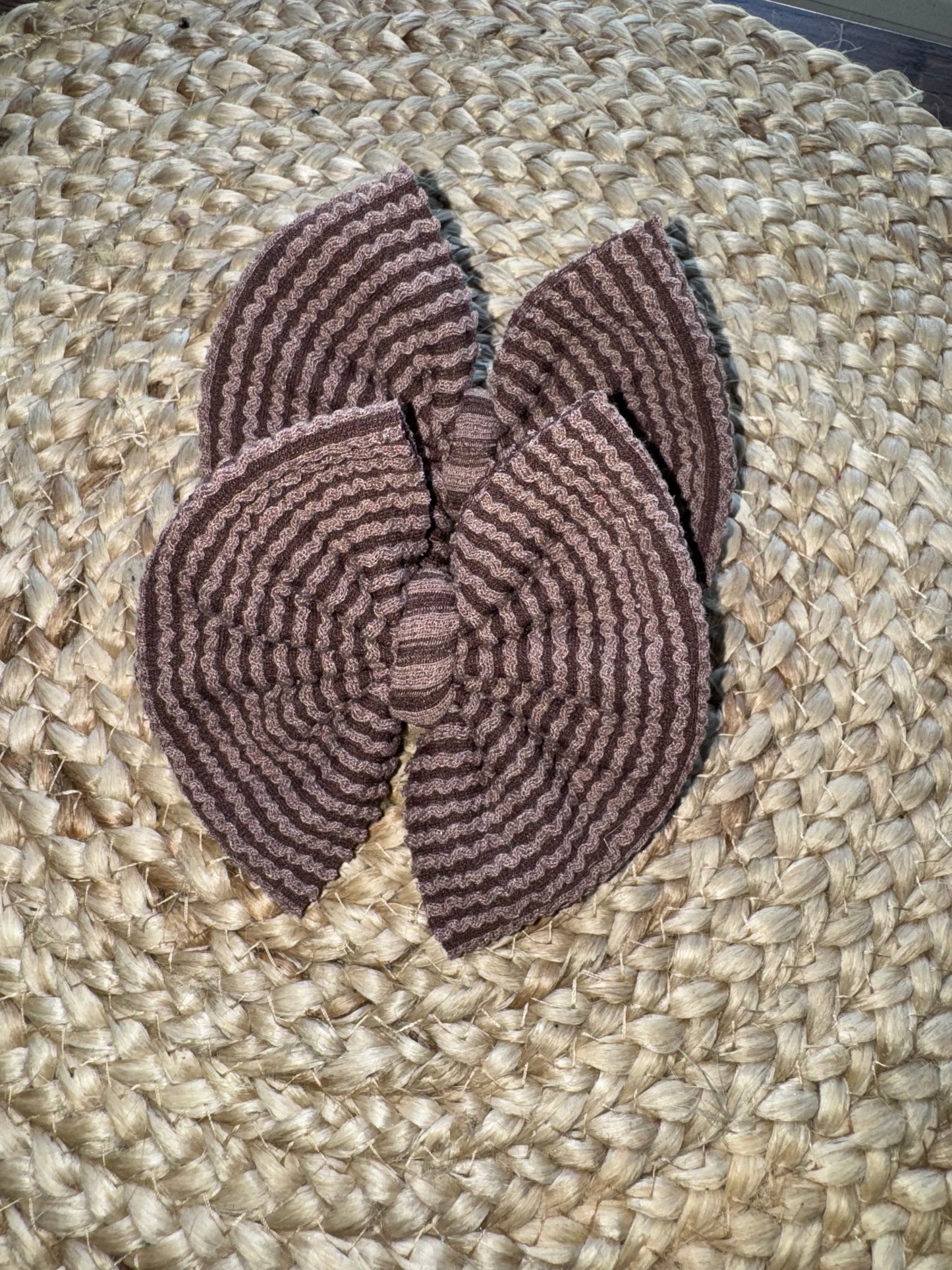 Brown waved bow