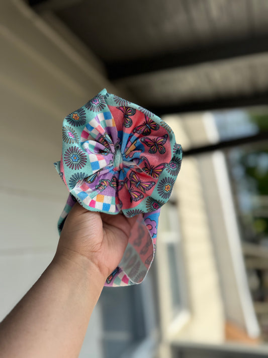 Groovy butterfly bow