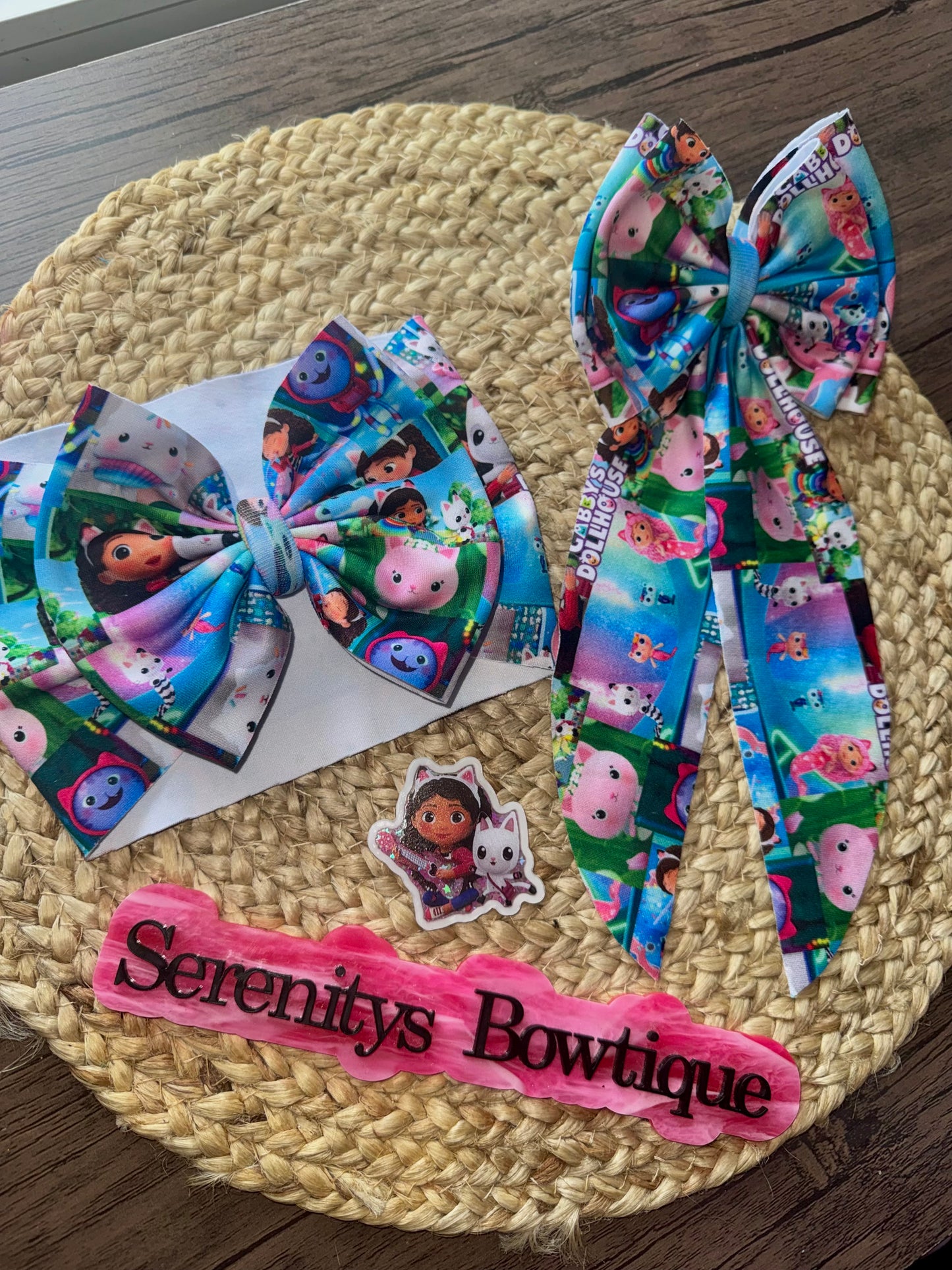 Gabby bow