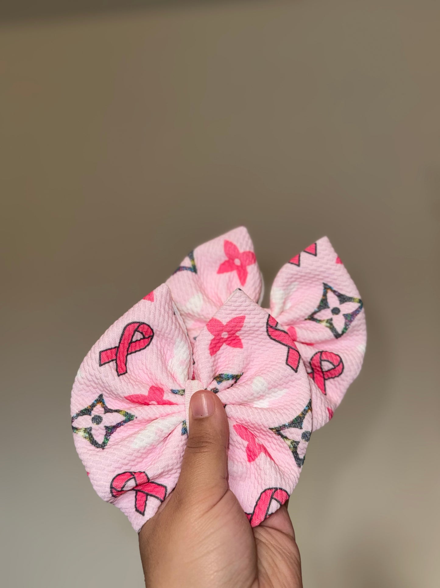Breast cancer bow