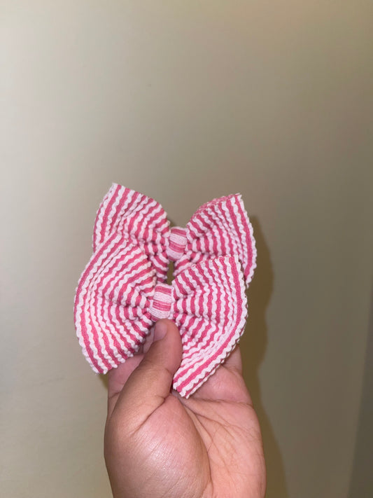 Two toned baby pink waved bow