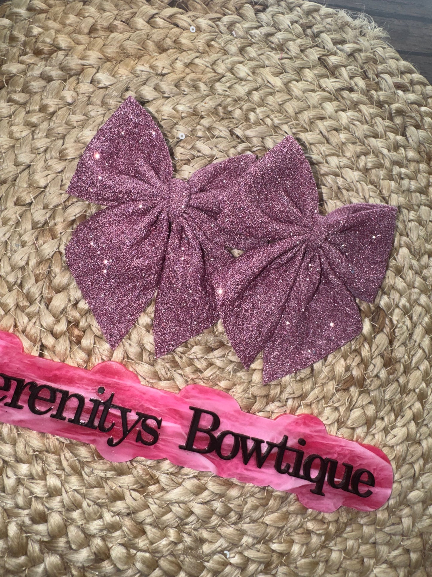 Dark mauve glitter bow