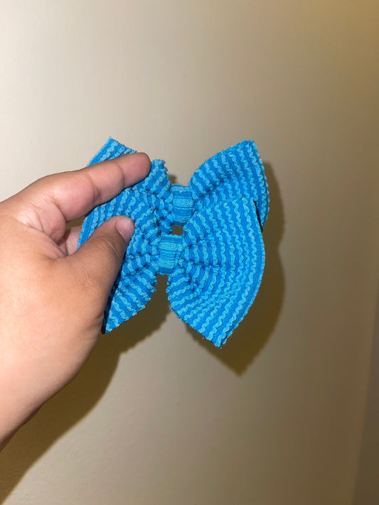 Caribbean blue waved bow