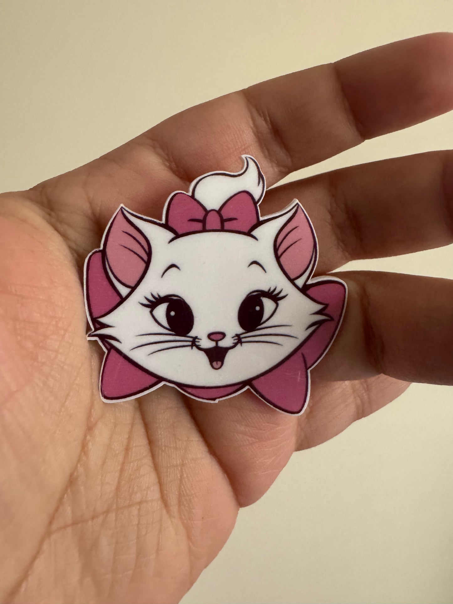 Marie the cat center