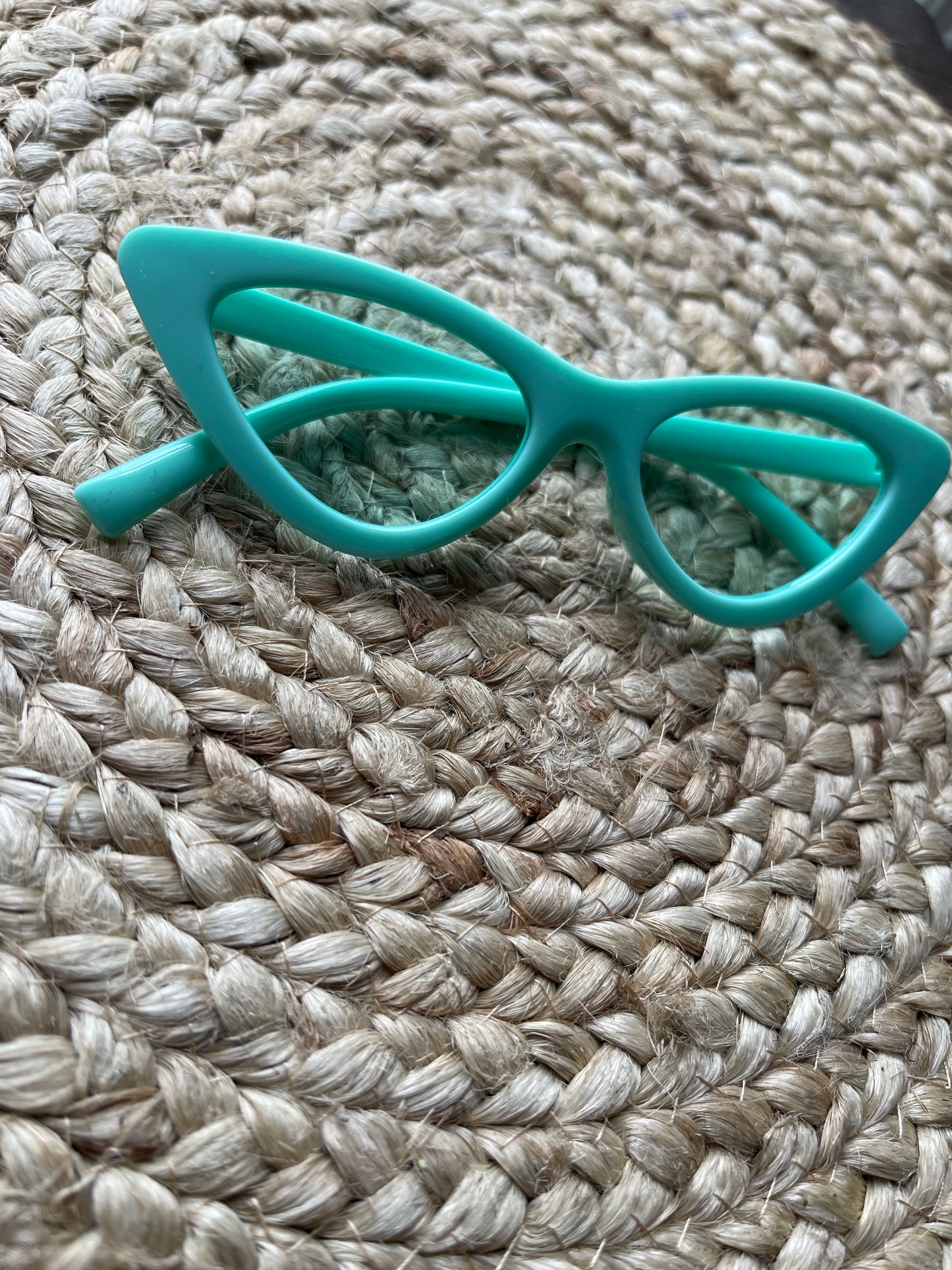 Aqua cat eye sunnies