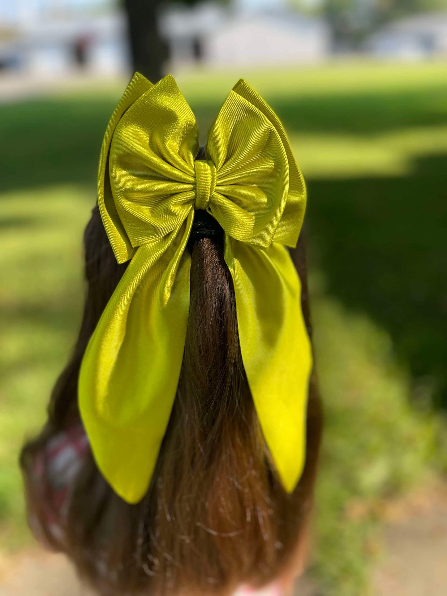 Kiwi satin bow