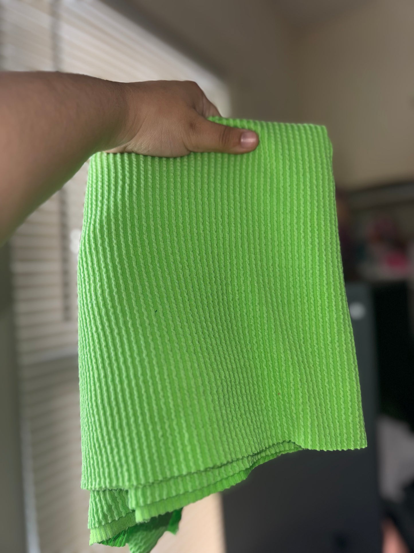Neon green waved bow
