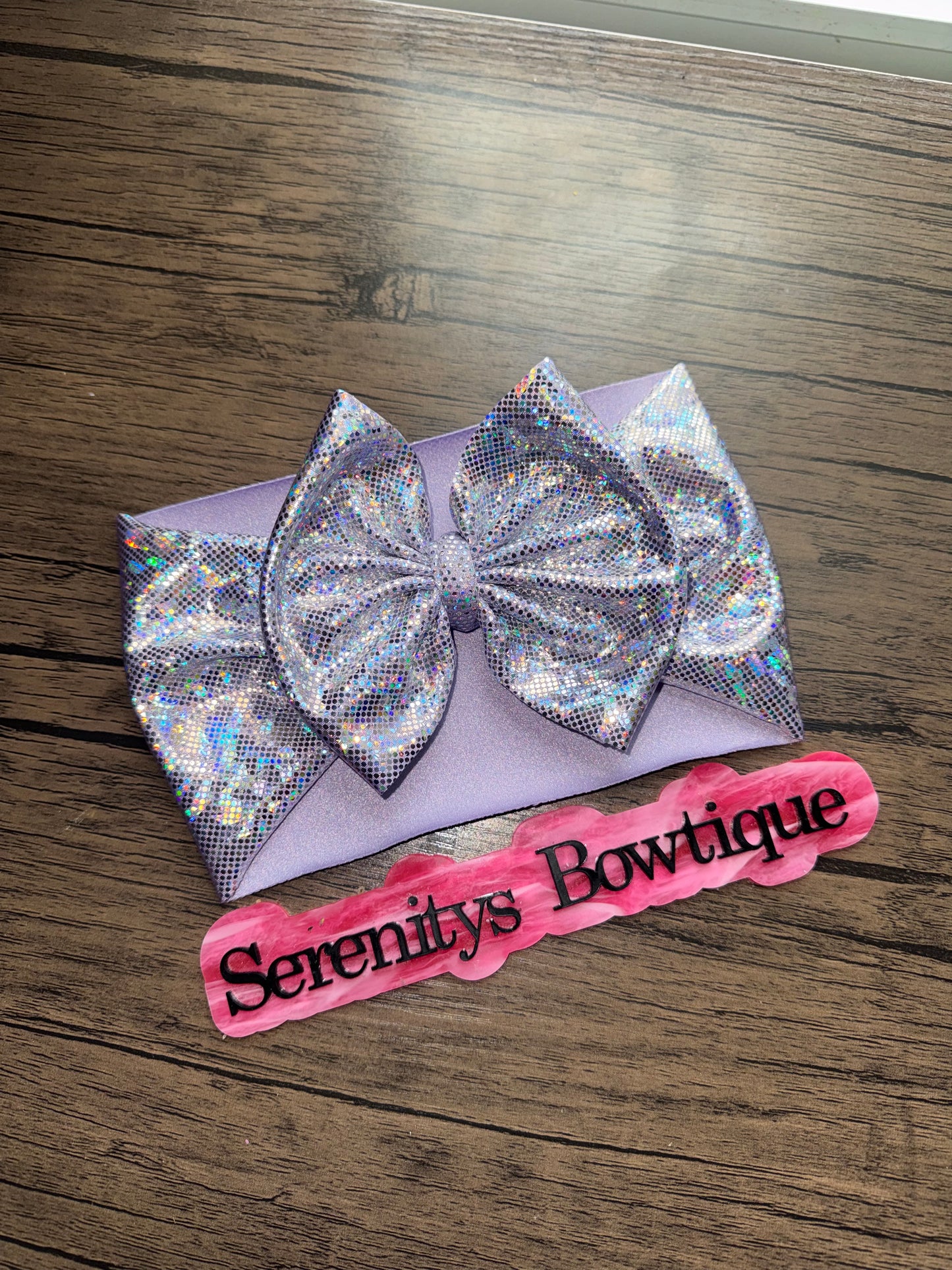 Light purple sparkle holo bow