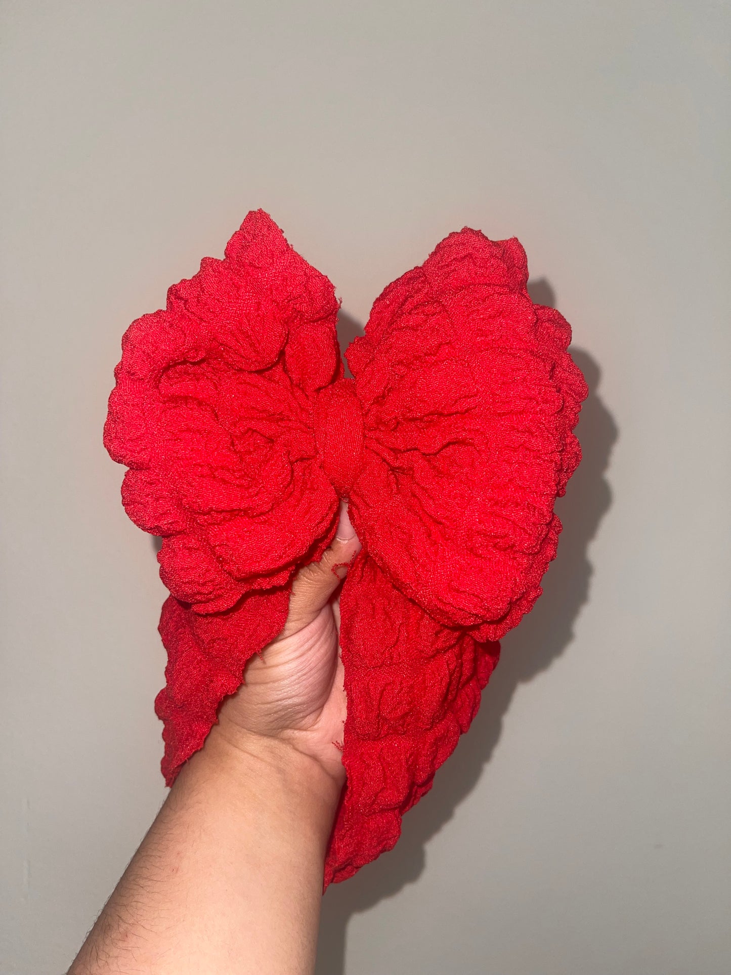 Red popcorn bow