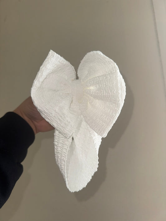 White crinkle bow