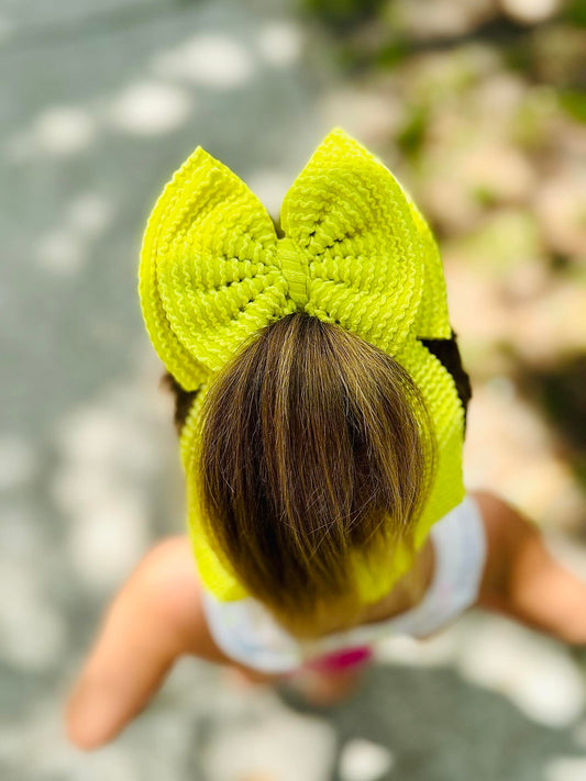 Neon yellow waved bow