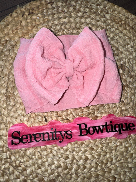 Pink popcorn bow