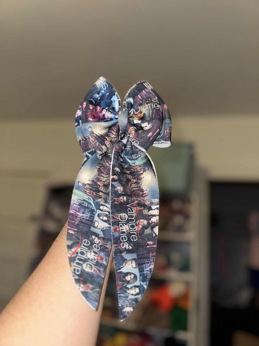 Vampire D puff bow