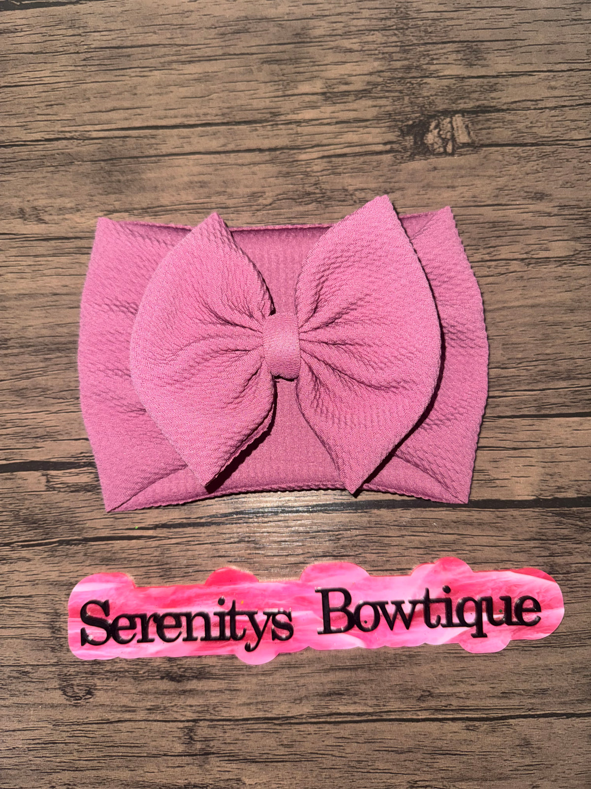 Dark mauve bow