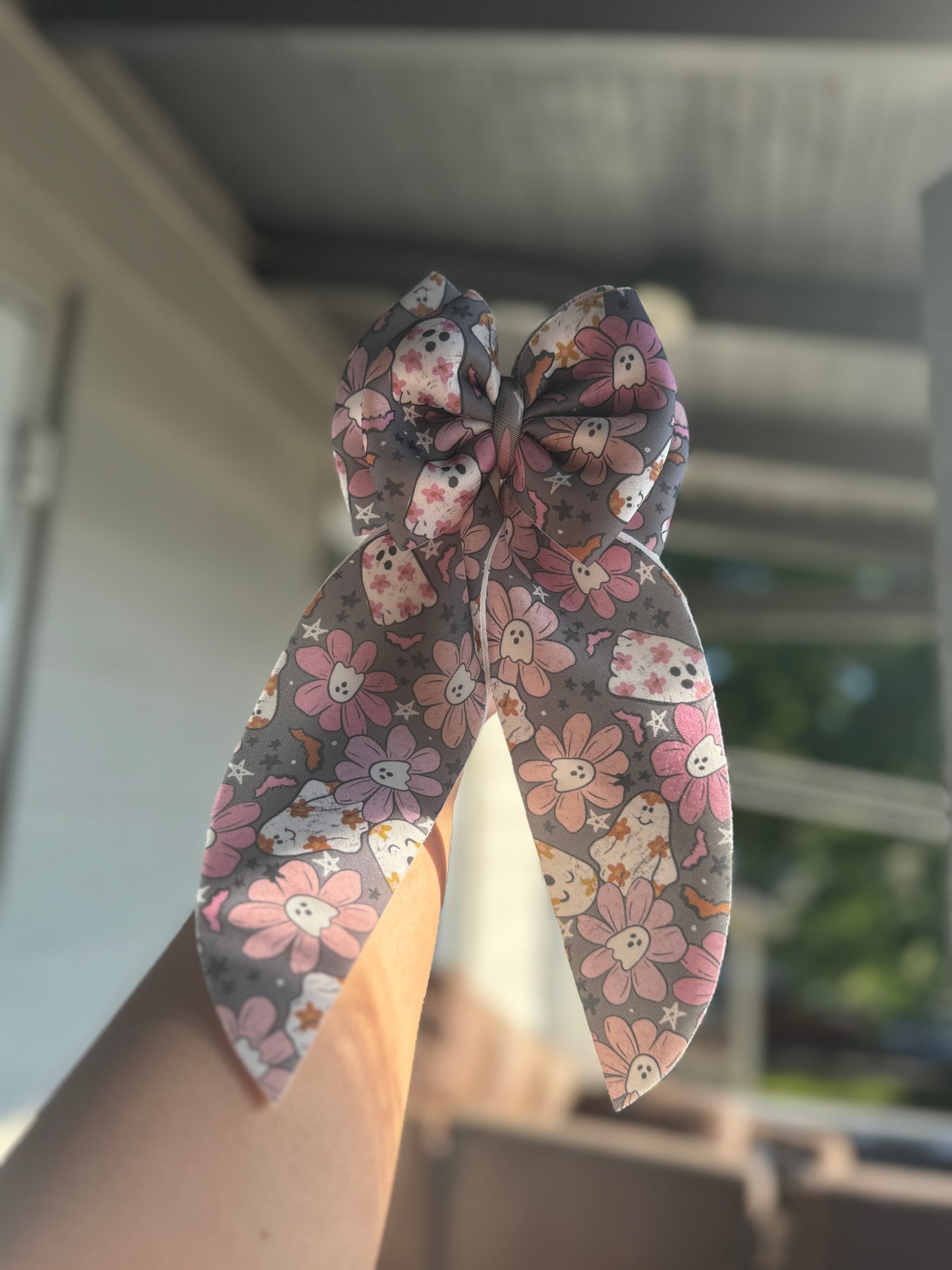 Flower GHOUL puff bow