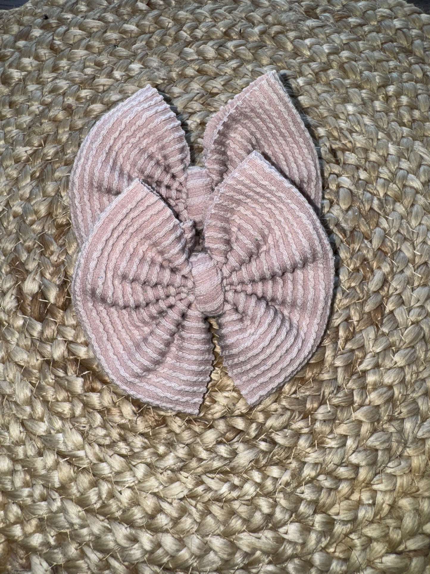 Taupe waved bow